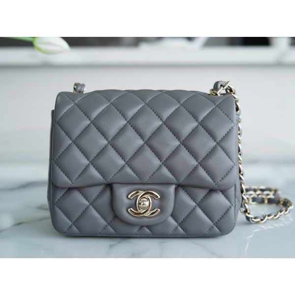 𝐂𝐇𝐀𝐍𝐄𝐋 Classic Flap Italy 🇮🇹 "𝗚𝗥" Original Lambskin 🐑 Classic Mouth Flap Bag Square Fat 🔆 Dark Grey