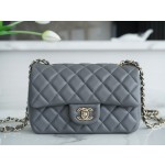 𝐂𝐇𝐀𝐍𝐄𝐋 Classic Flap Italy 🇮🇹 "𝗚𝗥" Original Lambskin 🐑 Classic Mouth Flap Bag Large 𝒎𝒊𝒏𝒊🔆 Dark Grey