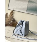 𝐋𝐎𝐔𝐈𝐒 𝐕𝐔𝐈𝐓𝐓𝐎𝐍   M21582