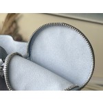 𝐋𝐎𝐔𝐈𝐒 𝐕𝐔𝐈𝐓𝐓𝐎𝐍   M21582