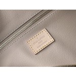 𝐋𝐎𝐔𝐈𝐒 𝐕𝐔𝐈𝐓𝐓𝐎𝐍    M46458