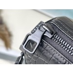 𝐋𝐎𝐔𝐈𝐒 𝐕𝐔𝐈𝐓𝐓𝐎𝐍    M80641