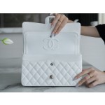 𝐂𝐇𝐀𝐍𝐄𝐋 Classic Flap France 🇫🇷 𝐇𝐇 𝐚𝐚𝐬 Original Caviar🐂 Custom Calfskin Classic Flap Bag Medium Silver Buckle White