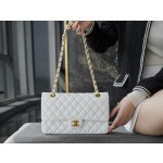 𝐂𝐇𝐀𝐍𝐄𝐋 Classic Flap France 🇫🇷 𝐇𝐚𝐚𝐬 Original Caviar🐂 Custom Calfskin Classic Mouth Flap Bag Medium Gold Buckle White