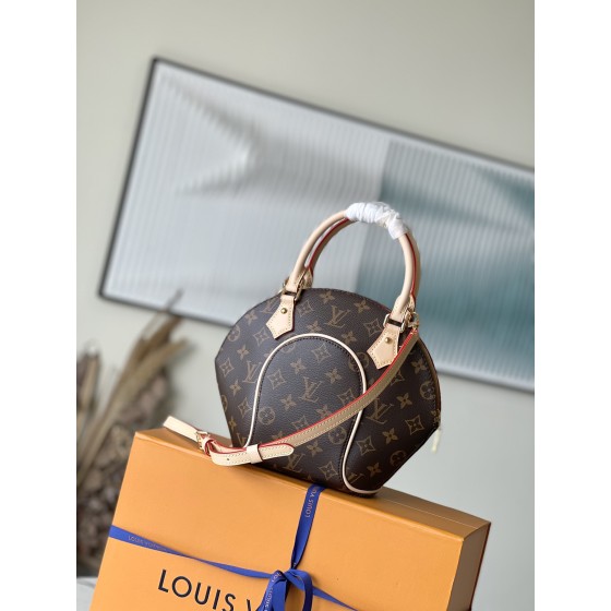 𝐋𝐎𝐔𝐈𝐒 𝐕𝐔𝐈𝐓𝐓𝐎𝐍     M46196