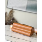 𝐋𝐎𝐔𝐈𝐒 𝐕𝐔𝐈𝐓𝐓𝐎𝐍      M21555