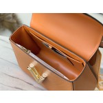 𝐋𝐎𝐔𝐈𝐒 𝐕𝐔𝐈𝐓𝐓𝐎𝐍      M21555