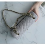 𝐂𝐇𝐀𝐍𝐄𝐋 Classic Flap France 🇫🇷 𝐇𝐚𝐚𝐬Original Caviar 🐂Water Fetal Calf Small 🐘Light Gray