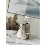 𝐋𝐎𝐔𝐈𝐒 𝐕𝐔𝐈𝐓𝐓𝐎𝐍    M21909