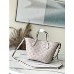 𝐋𝐎𝐔𝐈𝐒 𝐕𝐔𝐈𝐓𝐓𝐎𝐍   M21849