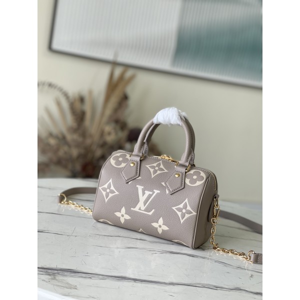 𝐋𝐎𝐔𝐈𝐒 𝐕𝐔𝐈𝐓𝐓𝐎𝐍  M46575