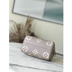 𝐋𝐎𝐔𝐈𝐒 𝐕𝐔𝐈𝐓𝐓𝐎𝐍  M46575