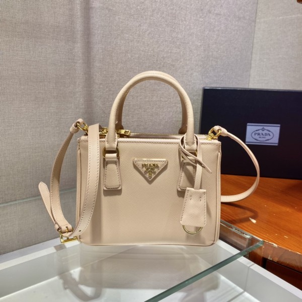 𝐏𝐑𝐀𝐃𝐀 Galleria Handbags 1BA906