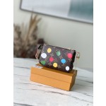 𝐋𝐎𝐔𝐈𝐒 𝐕𝐔𝐈𝐓𝐓𝐎𝐍   M81866