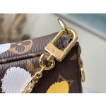 𝐋𝐎𝐔𝐈𝐒 𝐕𝐔𝐈𝐓𝐓𝐎𝐍   M81866