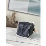 𝐋𝐎𝐔𝐈𝐒 𝐕𝐔𝐈𝐓𝐓𝐎𝐍    M81849