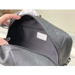 𝐋𝐎𝐔𝐈𝐒 𝐕𝐔𝐈𝐓𝐓𝐎𝐍    M81849