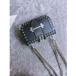 𝐏𝐑𝐀𝐃𝐀 1BH018 Classic Hot