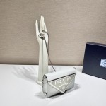 𝐏𝐑𝐀𝐃𝐀 Large triangular flap 1BH189