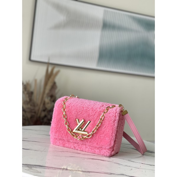 𝐋𝐎𝐔𝐈𝐒 𝐕𝐔𝐈𝐓𝐓𝐎𝐍    M21040