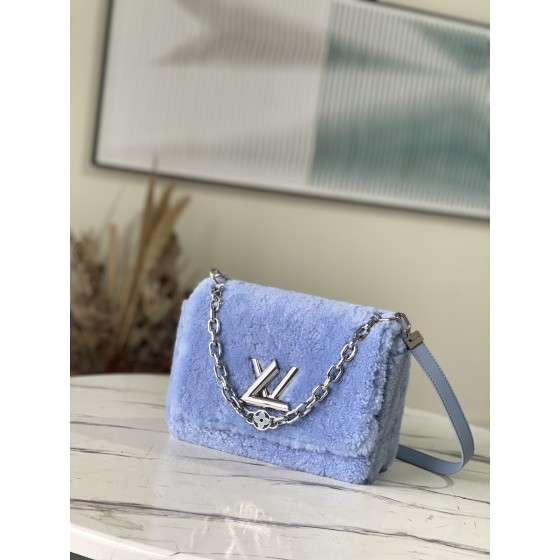 𝐋𝐎𝐔𝐈𝐒 𝐕𝐔𝐈𝐓𝐓𝐎𝐍    M21040