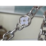 𝐋𝐎𝐔𝐈𝐒 𝐕𝐔𝐈𝐓𝐓𝐎𝐍    M21040