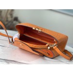 𝐋𝐎𝐔𝐈𝐒 𝐕𝐔𝐈𝐓𝐓𝐎𝐍    M95393