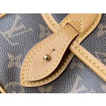 𝐋𝐎𝐔𝐈𝐒 𝐕𝐔𝐈𝐓𝐓𝐎𝐍    M42247