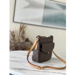 𝐋𝐎𝐔𝐈𝐒 𝐕𝐔𝐈𝐓𝐓𝐎𝐍     M51141