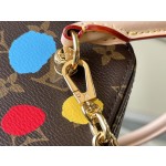 𝐋𝐎𝐔𝐈𝐒 𝐕𝐔𝐈𝐓𝐓𝐎𝐍    M46450