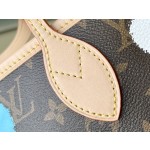 𝐋𝐎𝐔𝐈𝐒 𝐕𝐔𝐈𝐓𝐓𝐎𝐍  M46381