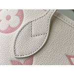 𝐋𝐎𝐔𝐈𝐒 𝐕𝐔𝐈𝐓𝐓𝐎𝐍   M45686