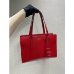 𝐏𝐑𝐀𝐃𝐀 New shopping bag 1BA350