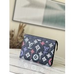 𝐋𝐎𝐔𝐈𝐒 𝐕𝐔𝐈𝐓𝐓𝐎𝐍  M81803