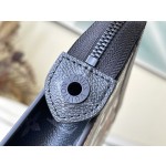 𝐋𝐎𝐔𝐈𝐒 𝐕𝐔𝐈𝐓𝐓𝐎𝐍  M81803