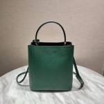 𝐏𝐑𝐀𝐃𝐀 Double handbag 1BA212