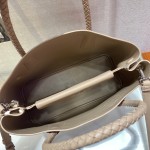 𝐏𝐑𝐀𝐃𝐀 Knitted handbag 1BG775