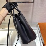 𝐏𝐑𝐀𝐃𝐀 Knitted handbag 1BG775