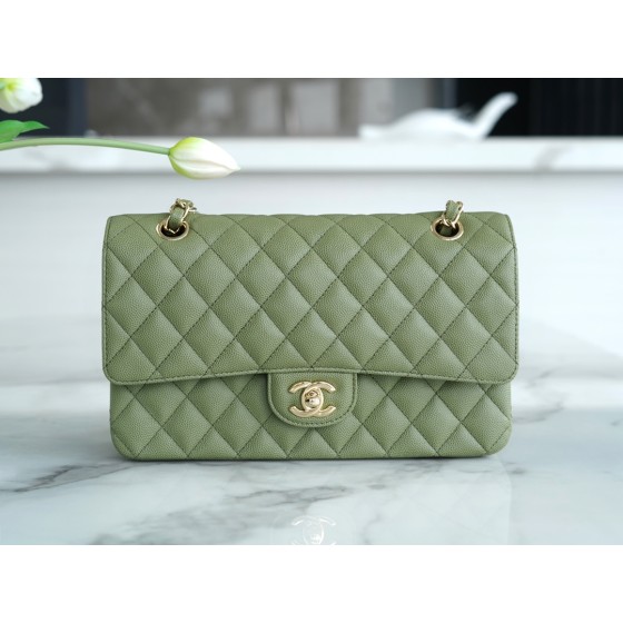 𝐂𝐇𝐀𝐍𝐄𝐋 Classic Flap France 🇫🇷 𝐇𝐇 𝐚𝐚𝐬 Original Caviar 🐂 Washed Tire Ox Medium 🐘Grass green