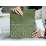 𝐂𝐇𝐀𝐍𝐄𝐋 Classic Flap France 🇫🇷 𝐇𝐇 𝐚𝐚𝐬 Original Caviar 🐂 Washed Tire Ox Medium 🐘Grass green