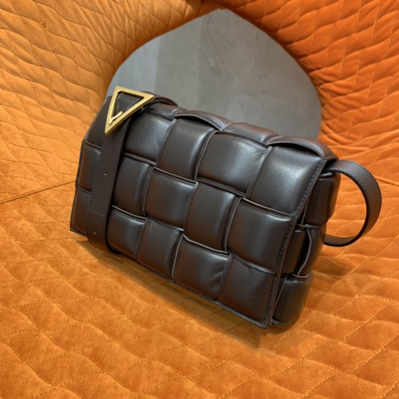 Bottega Veneta  PADDED  CASSETTE #591970