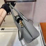 𝐏𝐑𝐀𝐃𝐀 Morning Handbag 1BA295