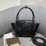 Bottega Veneta  ARCO  #600606