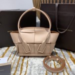 Bottega Veneta  ARCO  #600606