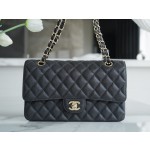 𝐂𝐇𝐀𝐍𝐄𝐋 Classic Flap washed cowhide is made from the most delicate newborn calves Washed fetal cow Medium 🤎 Coffee