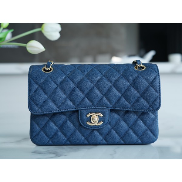 𝐂𝐇𝐀𝐍𝐄𝐋 Classic Flap washed cowhide is made from the most delicate newborn calves washed fetal cow small light blue 🌊