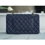 𝐂𝐇𝐀𝐍𝐄𝐋 Classic Flap washed cowhide is made from the most delicate newborn calves Washed fetal cow Medium Dark Blue🪁