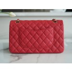 𝐂𝐇𝐀𝐍𝐄𝐋 Classic Flap washed cowhide is made from the most delicate calves just born Washed fetal cow Medium Large red ❤