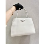 𝐏𝐑𝐀𝐃𝐀 New 1BA328