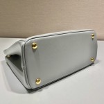 𝐏𝐑𝐀𝐃𝐀 Classic favourites 1BA863